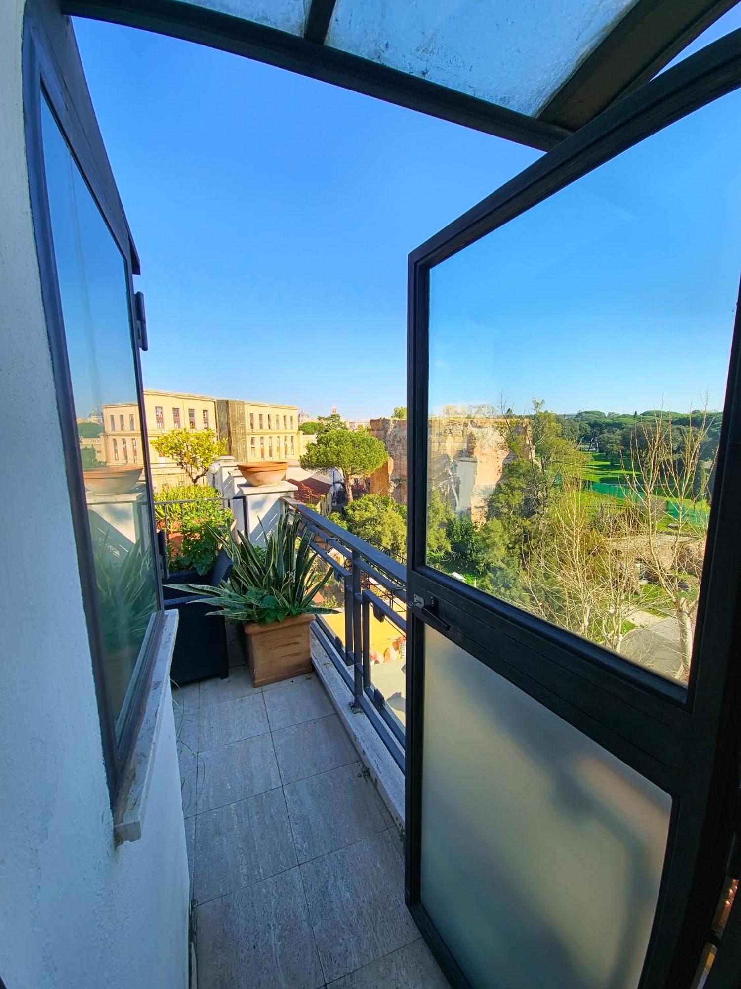 Colosseum Panorama Penthouse With Terrace By Hostand Rom